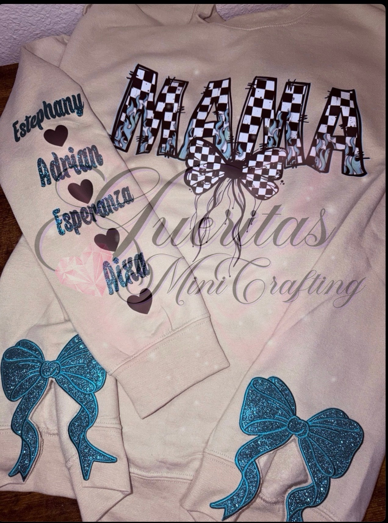 Mama Checkered Crewneck